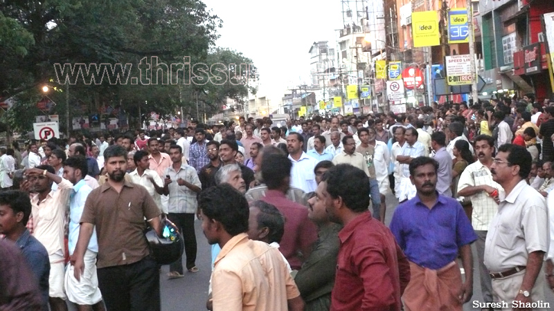 thrissur-pooram-2011- (102)